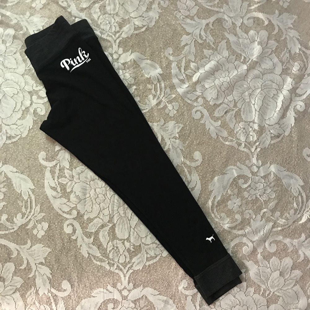 PINK yoga leggings